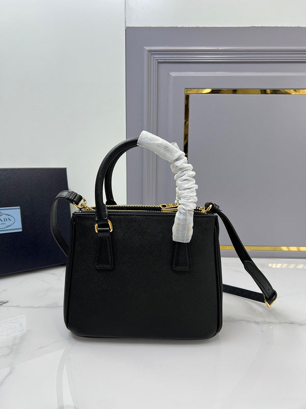 Amelia- PRDA  LUXURY BAGS - 819