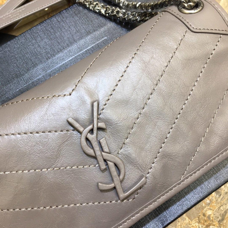 Amelia - YSL Bag - 2761