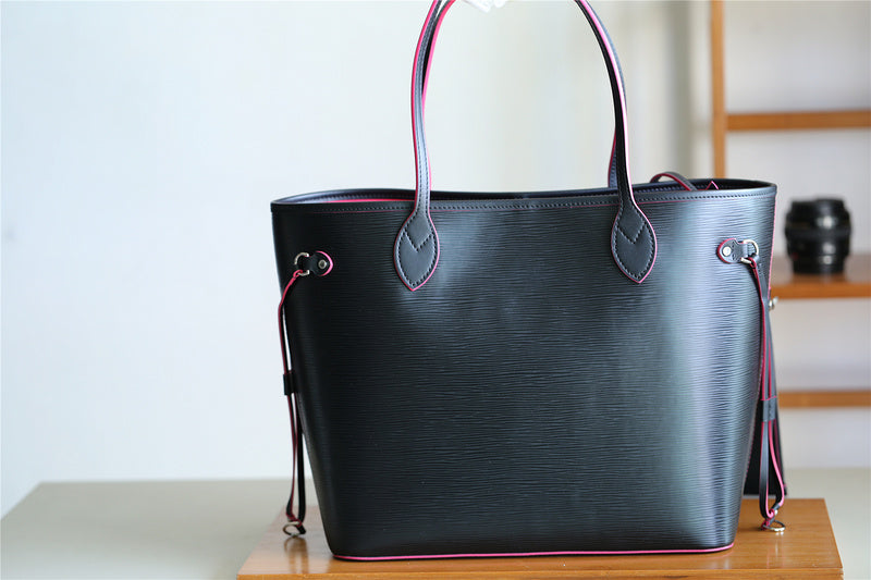 Fan Fashion Lu-Vi bags - 8095