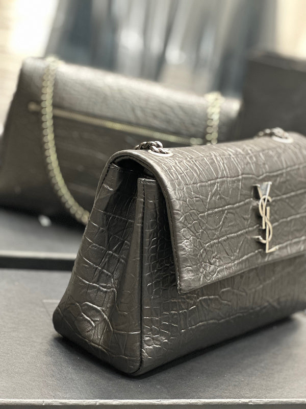Amelia - YSL Bag - 1958