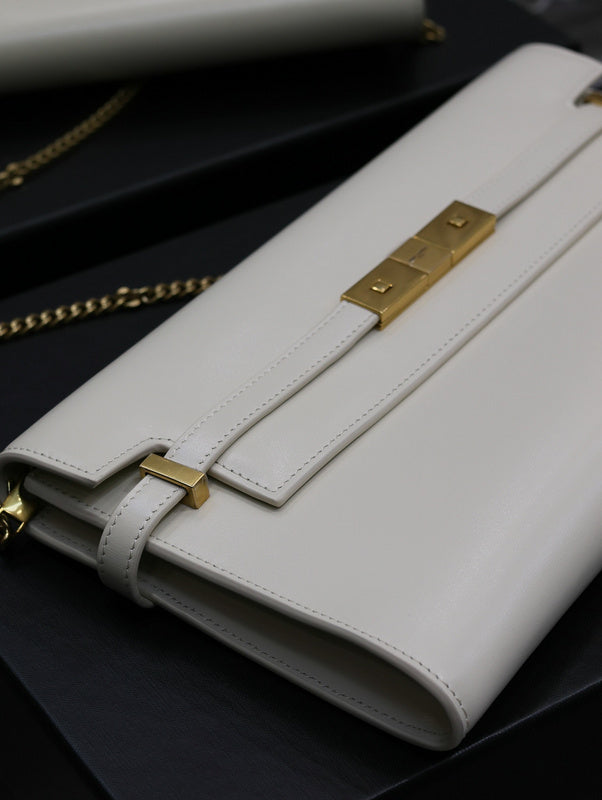 Amelia - YSL Bag - 1857
