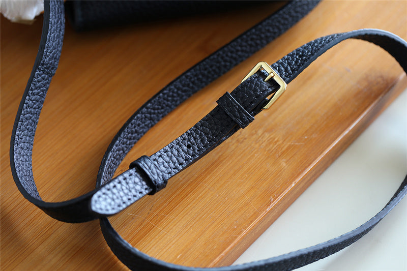 Fan Fashion Lu-Vi bags - 8347