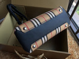 Burberry Bags - Bagsattire   662