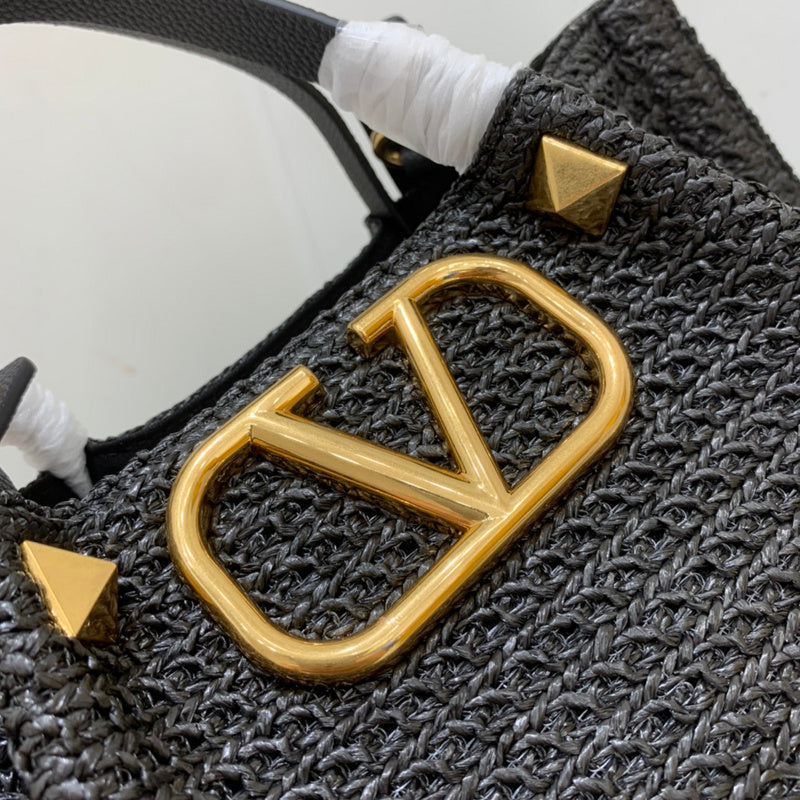 VAL LUXURY BAGS - FOR FASHION LOVERS  AFFORDABLE LUXURY BAGS- 1034