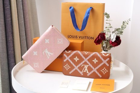 Amelia- LOV  Luxury  Wallets - 652
