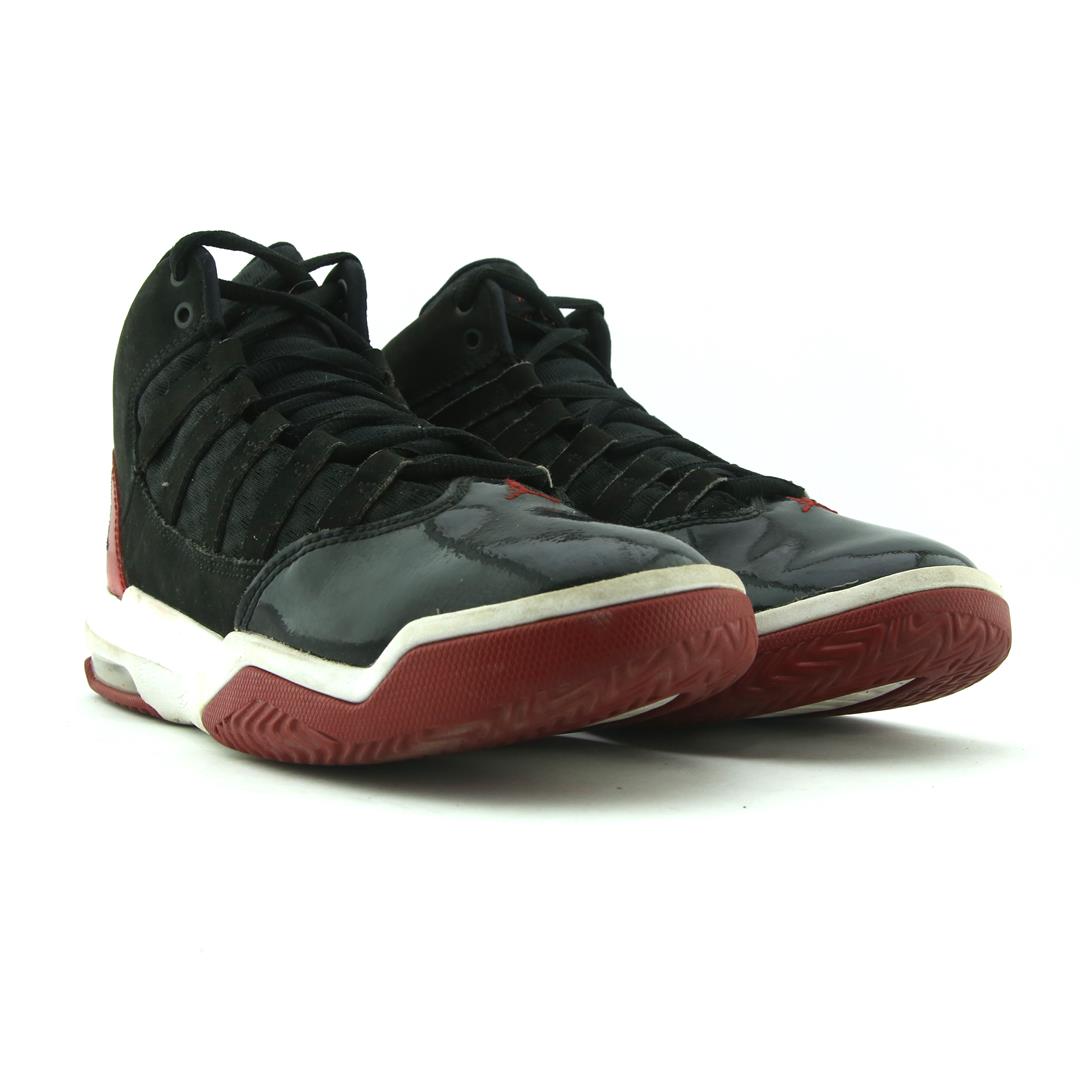 JORDAN MAX AURA
