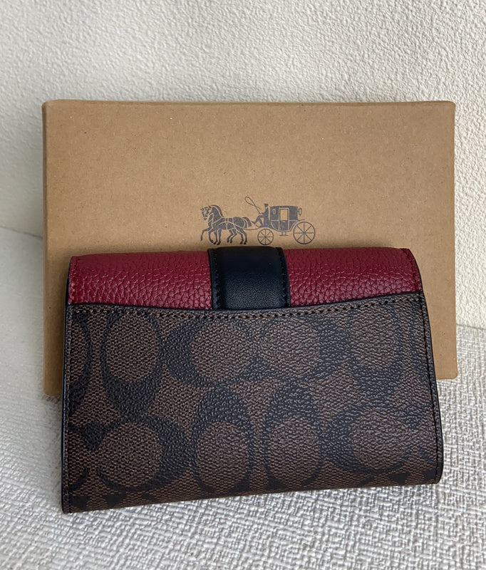 Amelia-i CAH Bags - 002