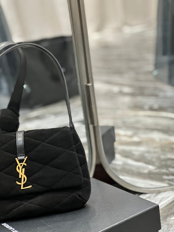 Amelia - YSL Bag - 2490