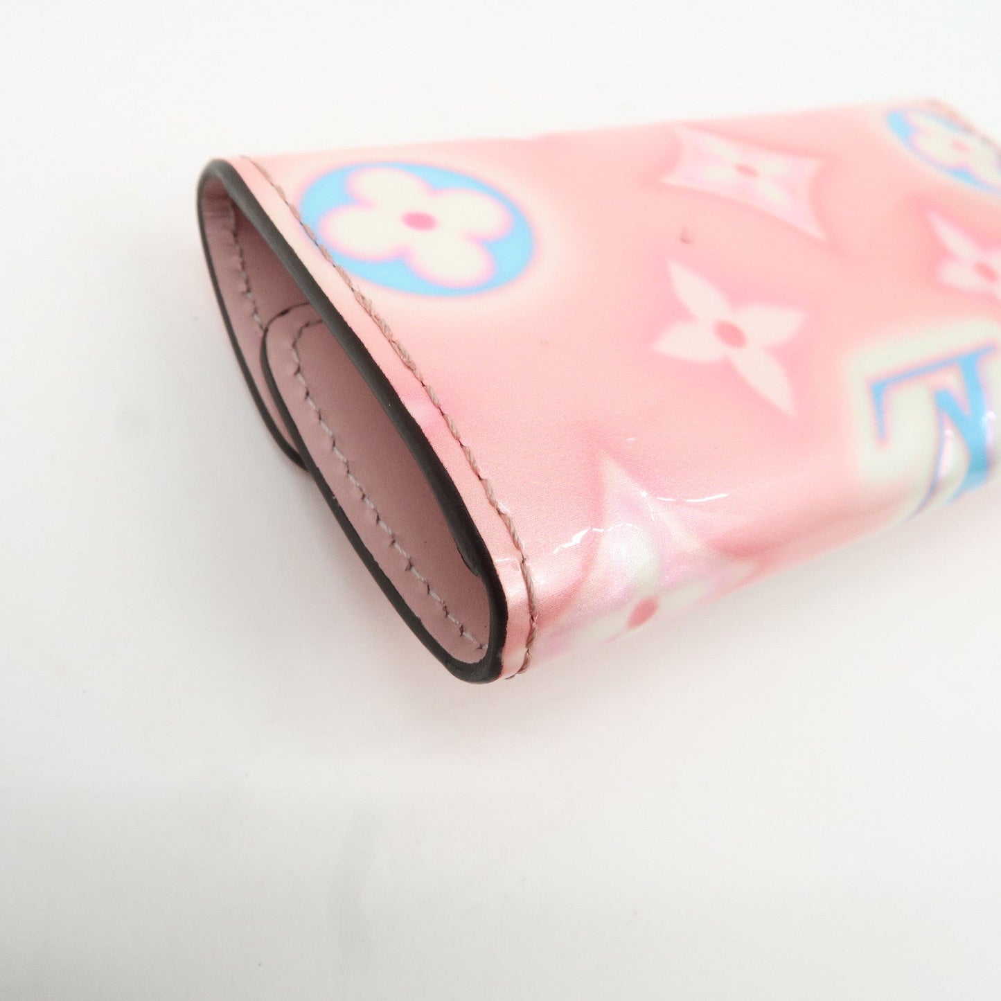 Louis Vuitton Monogram Vernis Neon Light Multicle 4 M81235