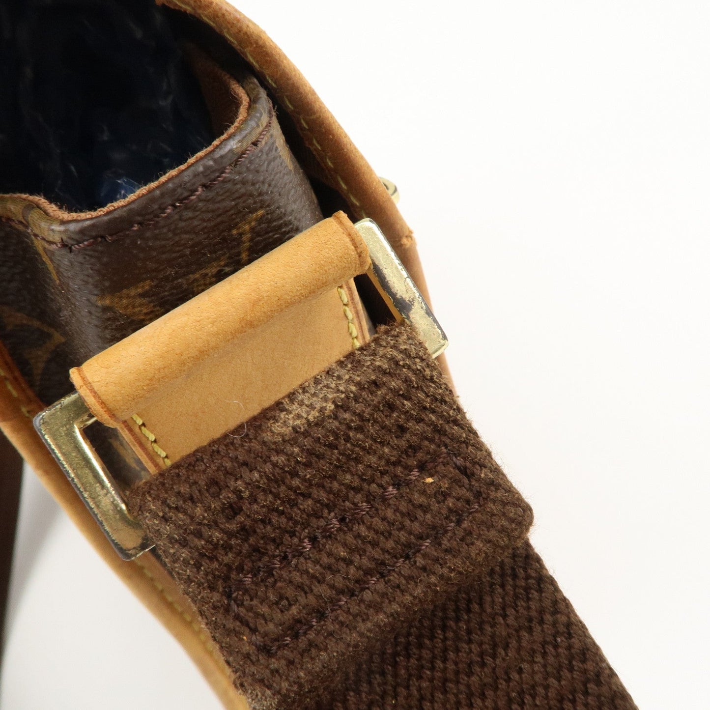 Louis Vuitton Monogram Messenger Bosphore PM Shoulder Bag M40106