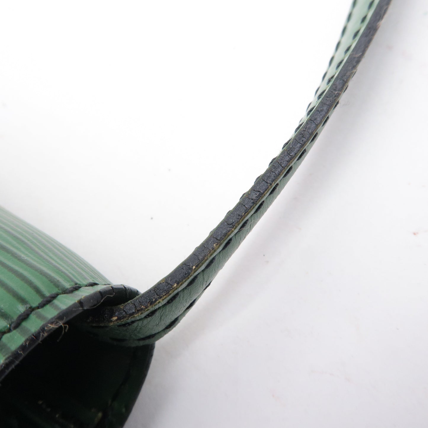 Louis Vuitton Epi Pochette Arche Shoulder Bag Borneo Green M52574