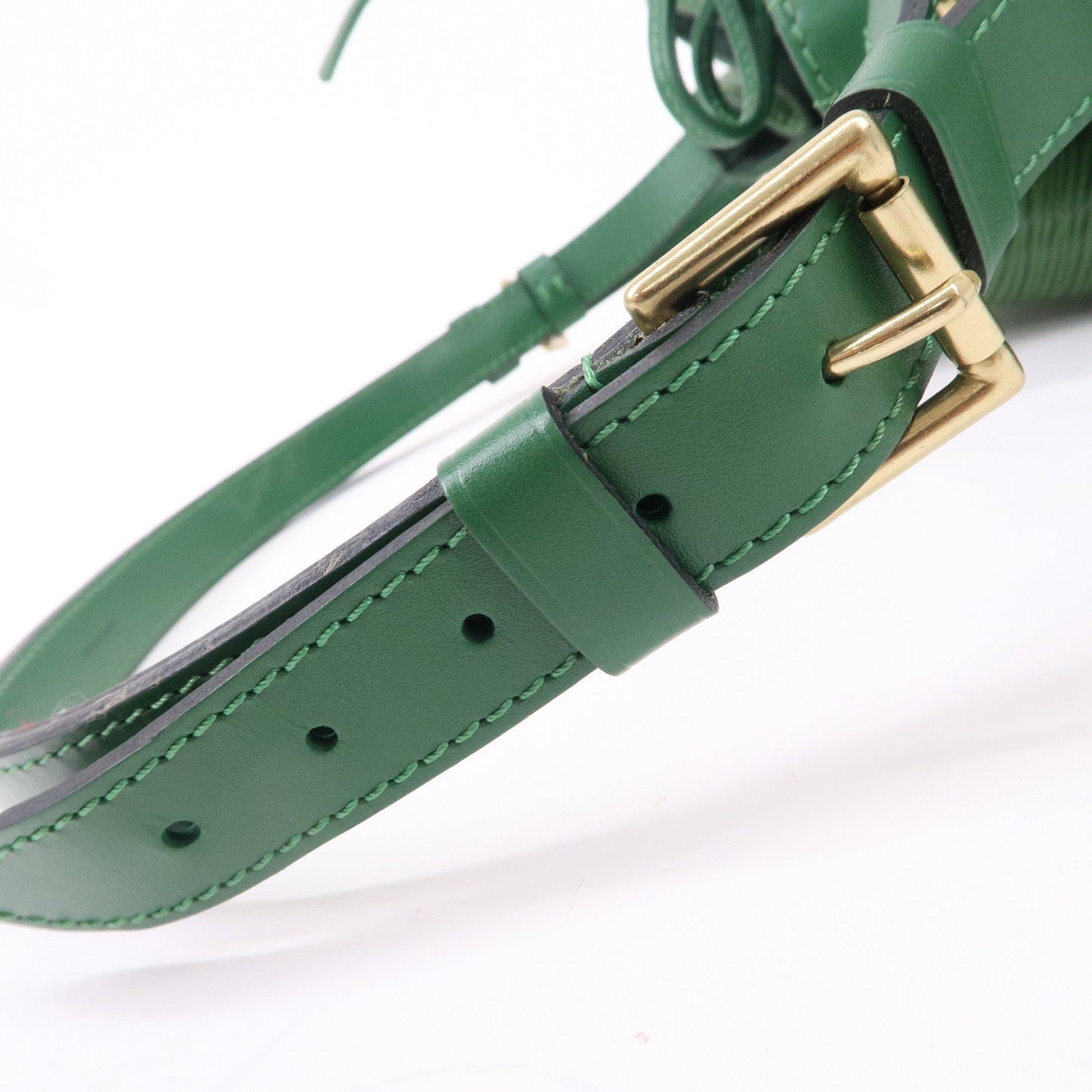 Louis Vuitton Epi Petit Noe Leather Shoulder Bag Green M44104