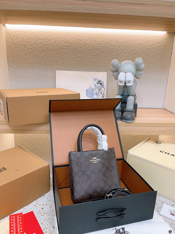 Amelia - CCH Bags - 090
