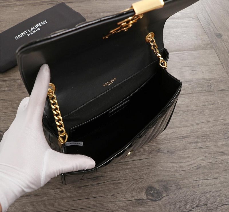 Amelia - YSL Bag - 2908