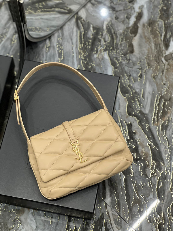 Amelia - YSL Bag - 3996