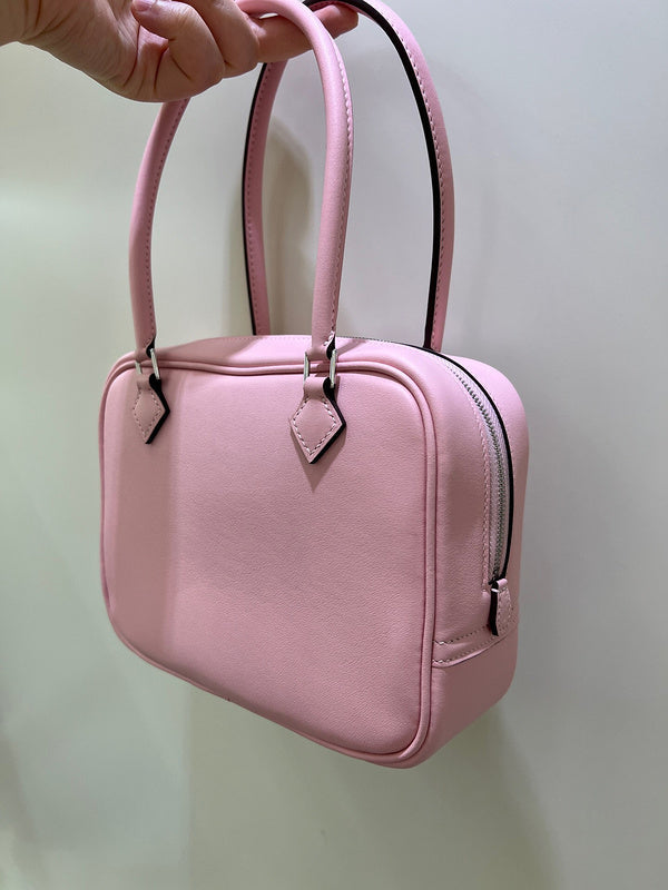 Amelia - HMS Bags - 1670