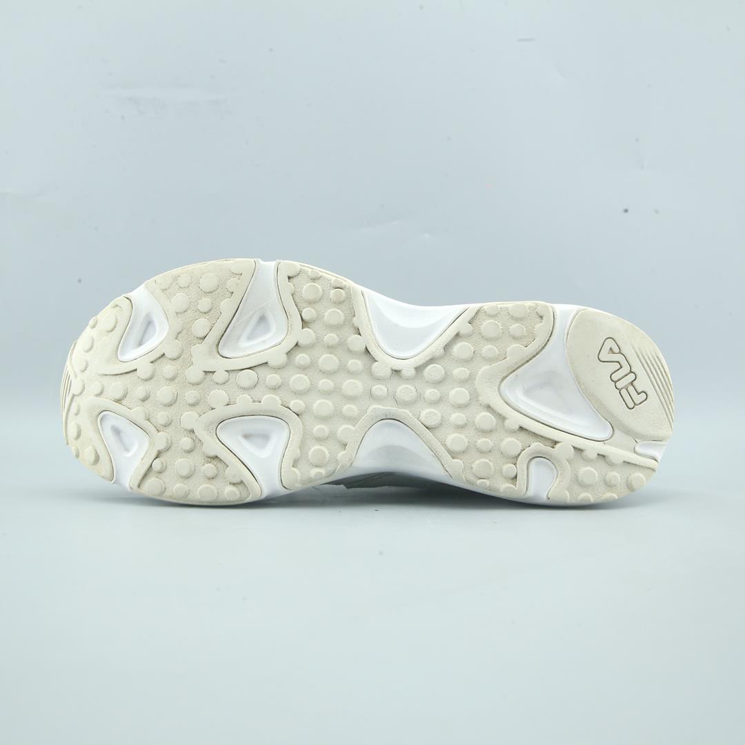 FILA RAY TRACER