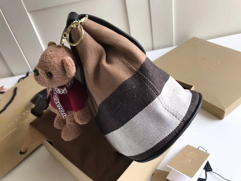 Burberry Bags - Bagsattire   599