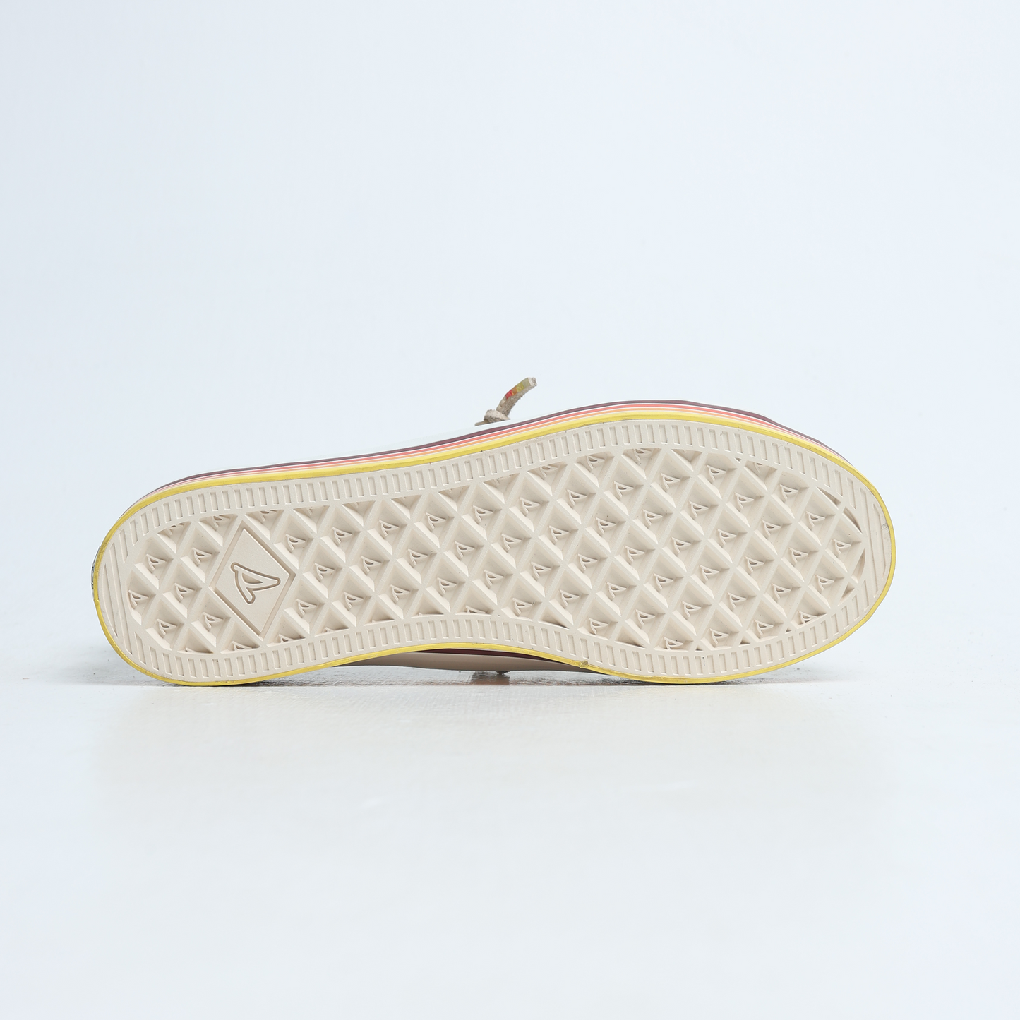 Sperry - Women's Crest Vibe Low Platform Leather Sneaker Beige - Tapue