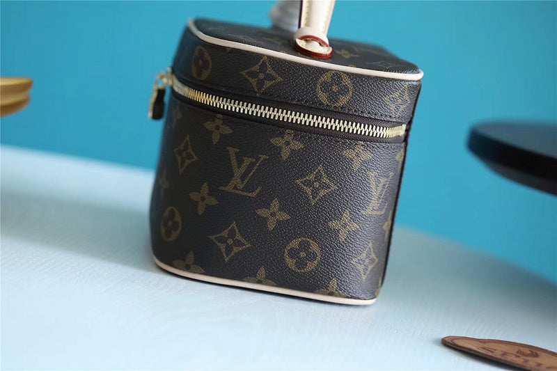 Fan Fashion Lu-Vi bags - 8002