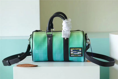 Fan Fashion Lu-Vi bags - 11264