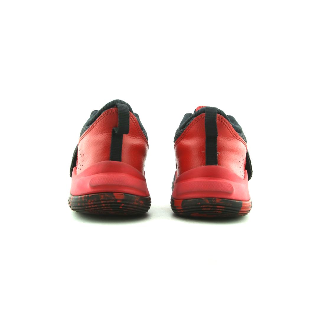 UNDER ARMOUR ZONE BB