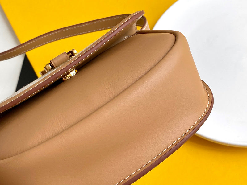 Amelia - YSL Bag - 4152