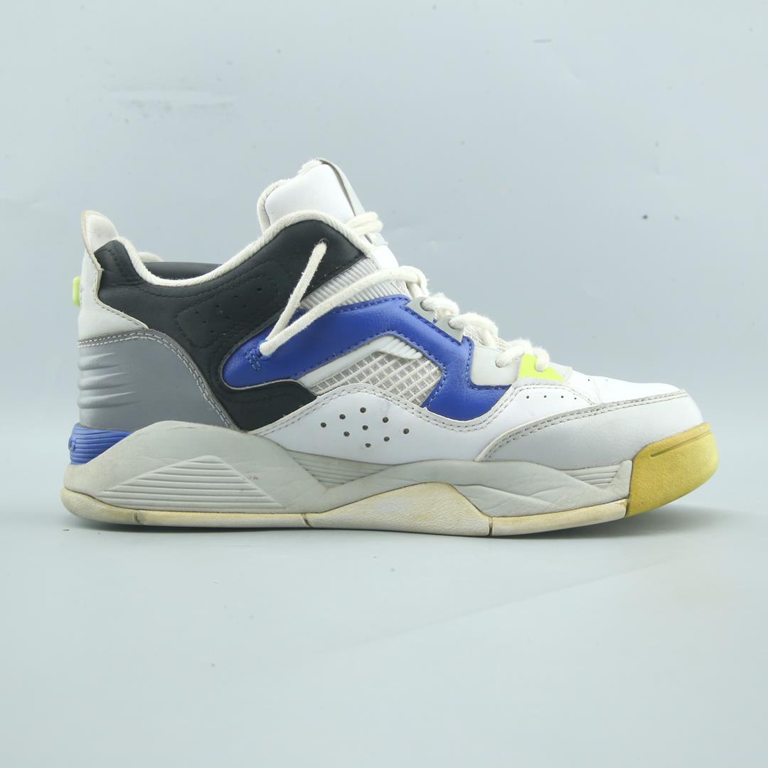 LI-NING .