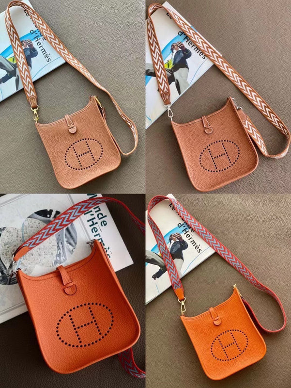Amelia - HMS Bags - 1740