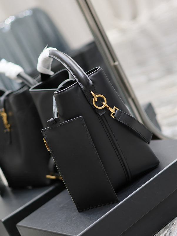 Amelia - YSL Bag - 1850