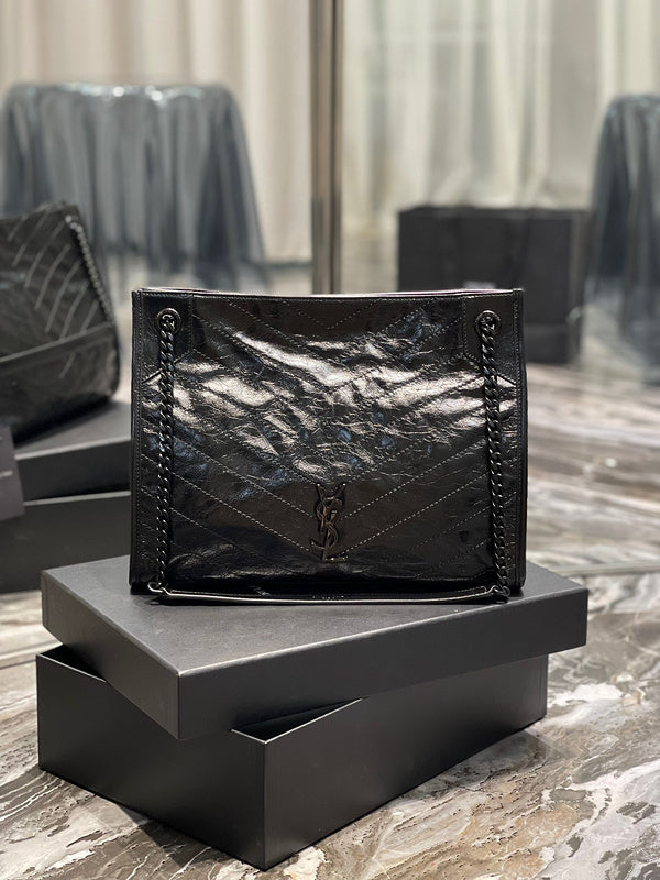 Amelia - YSL Bag - 3949
