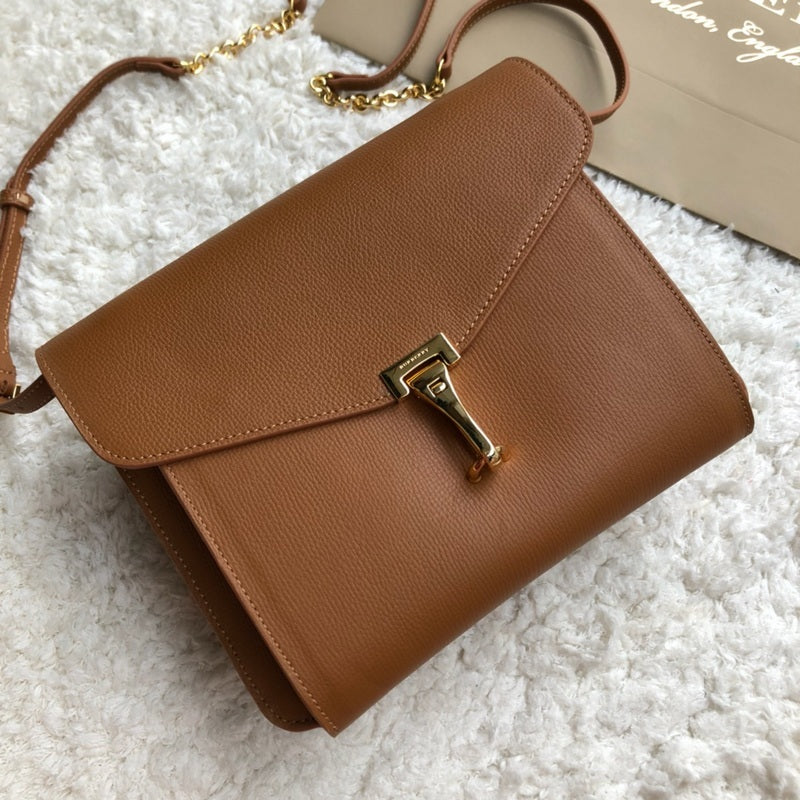 Burberry Bags - Bagsattire   618