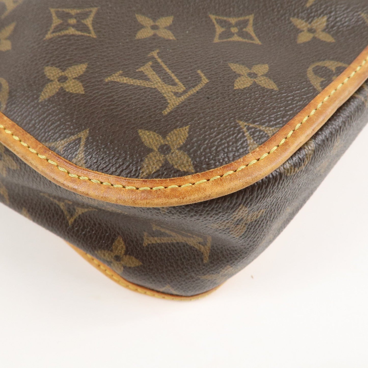 Louis Vuitton Monogram Messenger Bosphore PM Shoulder Bag M40106