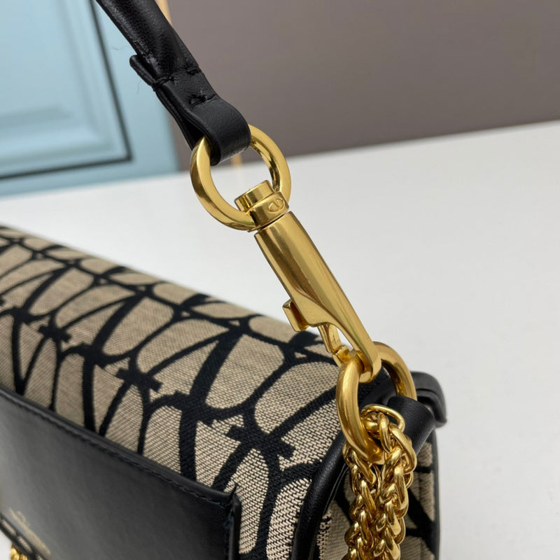 VAL LUXURY BAGS - FOR FASHION LOVERS  AFFORDABLE LUXURY BAGS- 130