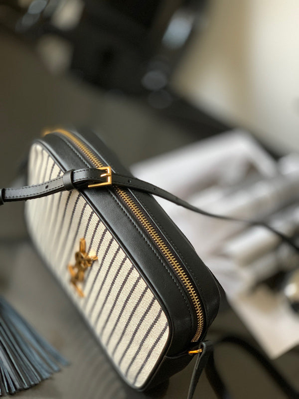 Amelia - YSL Bag - 3655