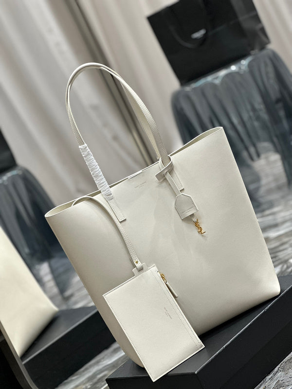 Amelia - YSL Bag - 3951