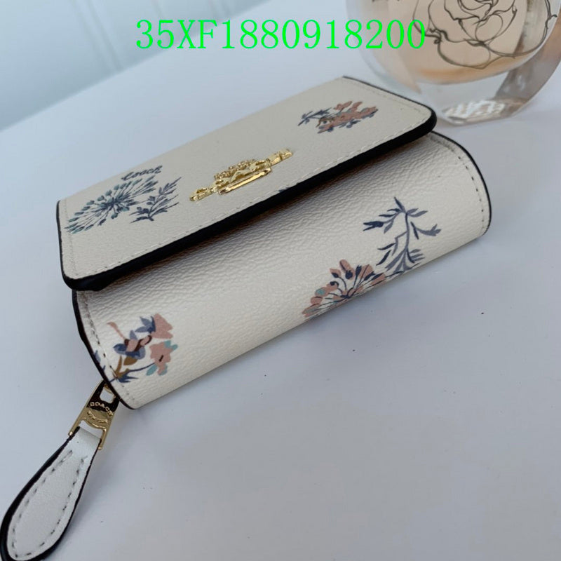 Amelia - CAH Wallet - 071