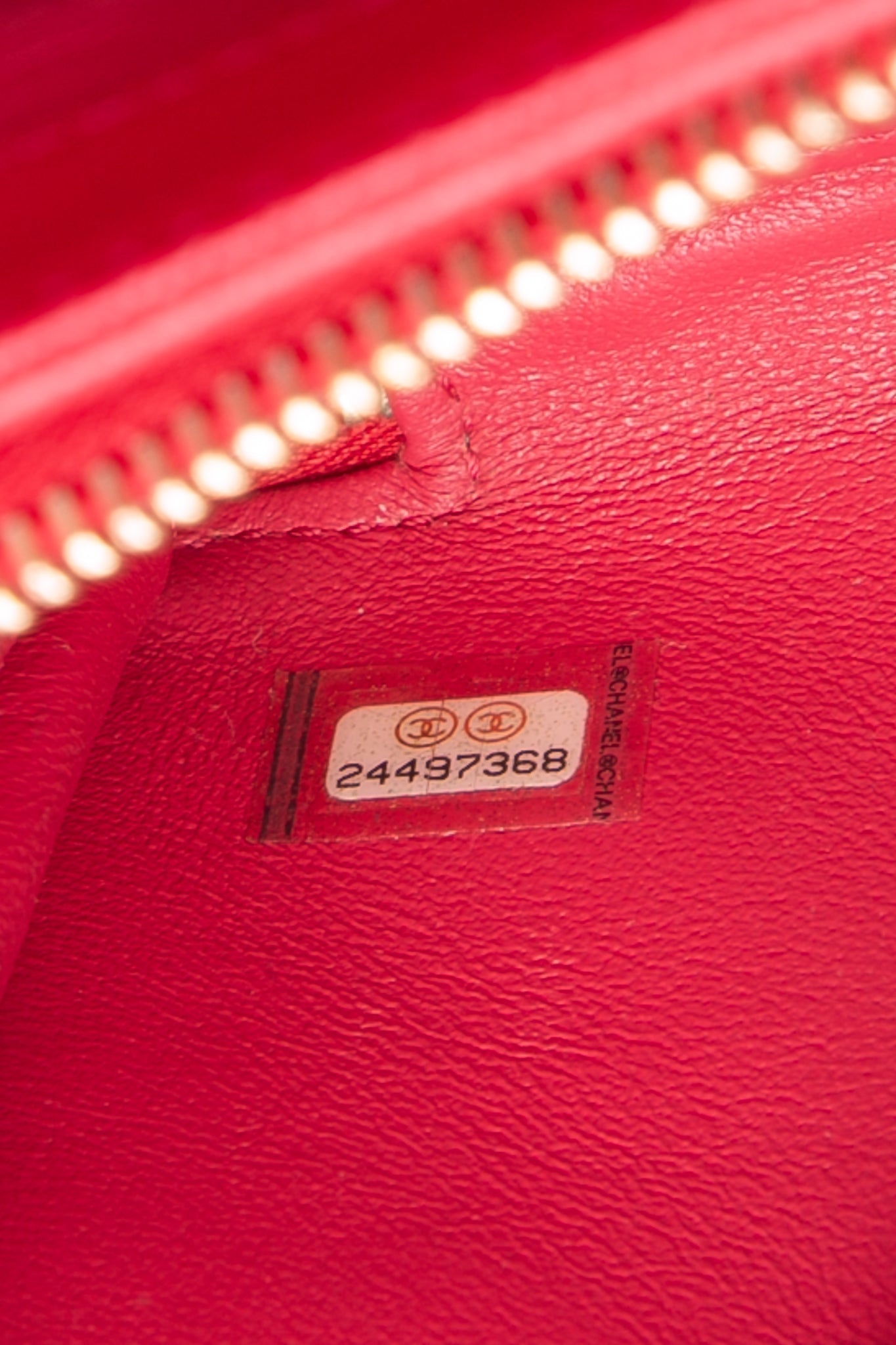 CHANEL Small Raspberry Caviar Quilted Business Affinity Flap Bag
