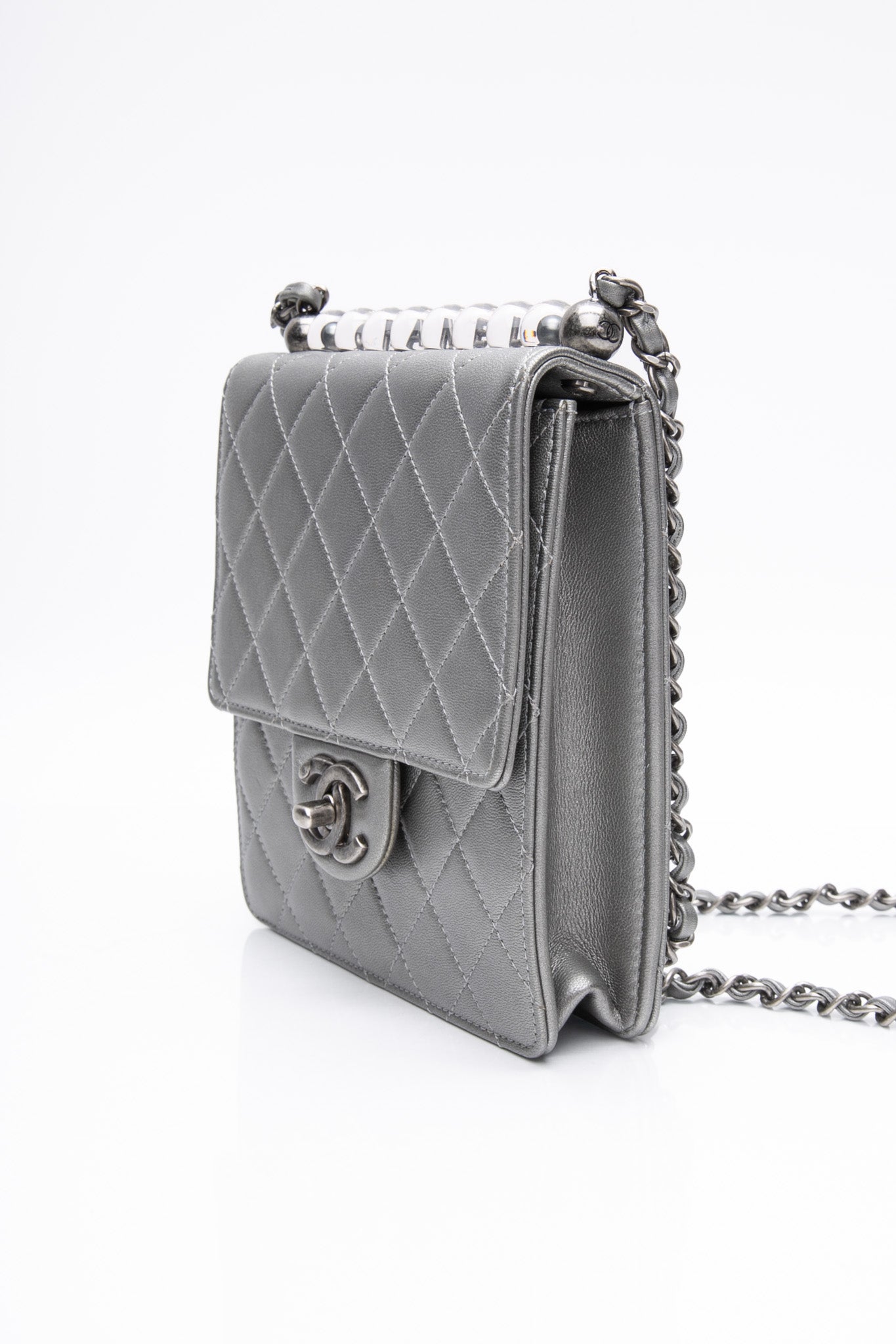 CHANEL Silver Metallic Goatskin Quilted Chic Pearls Flap Bag