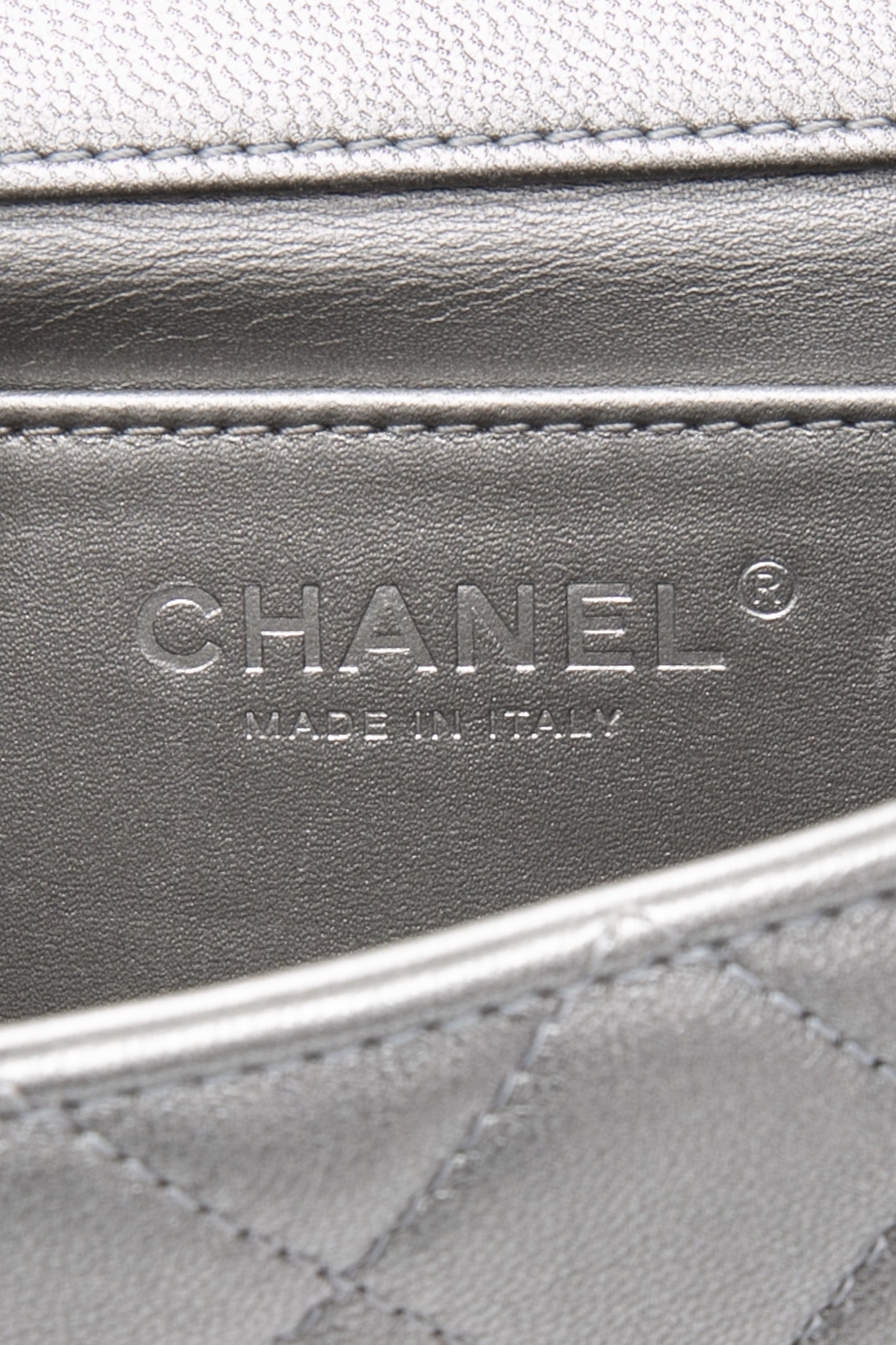 CHANEL Silver Metallic Goatskin Quilted Chic Pearls Flap Bag
