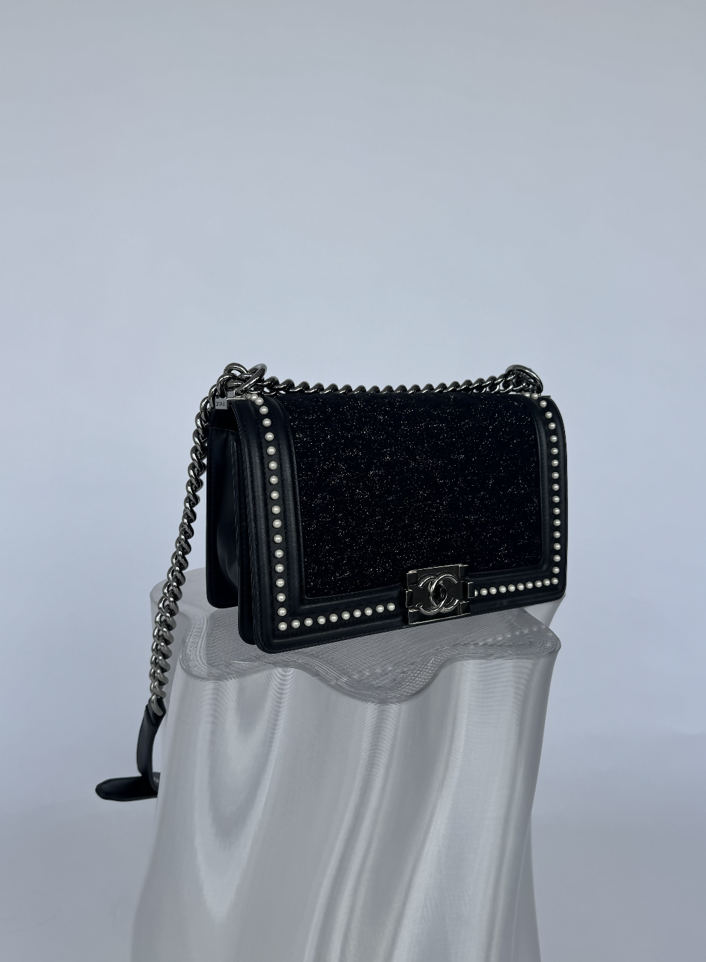 CHANEL Calfskin Pearl Tweed Medium Boy Flap Black - FULL SET