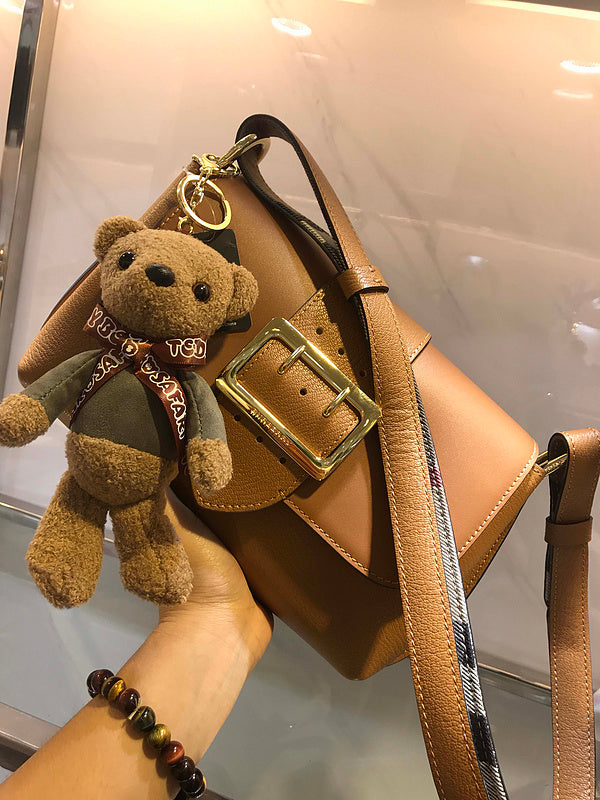 Burberry Bags - Bagsattire   489