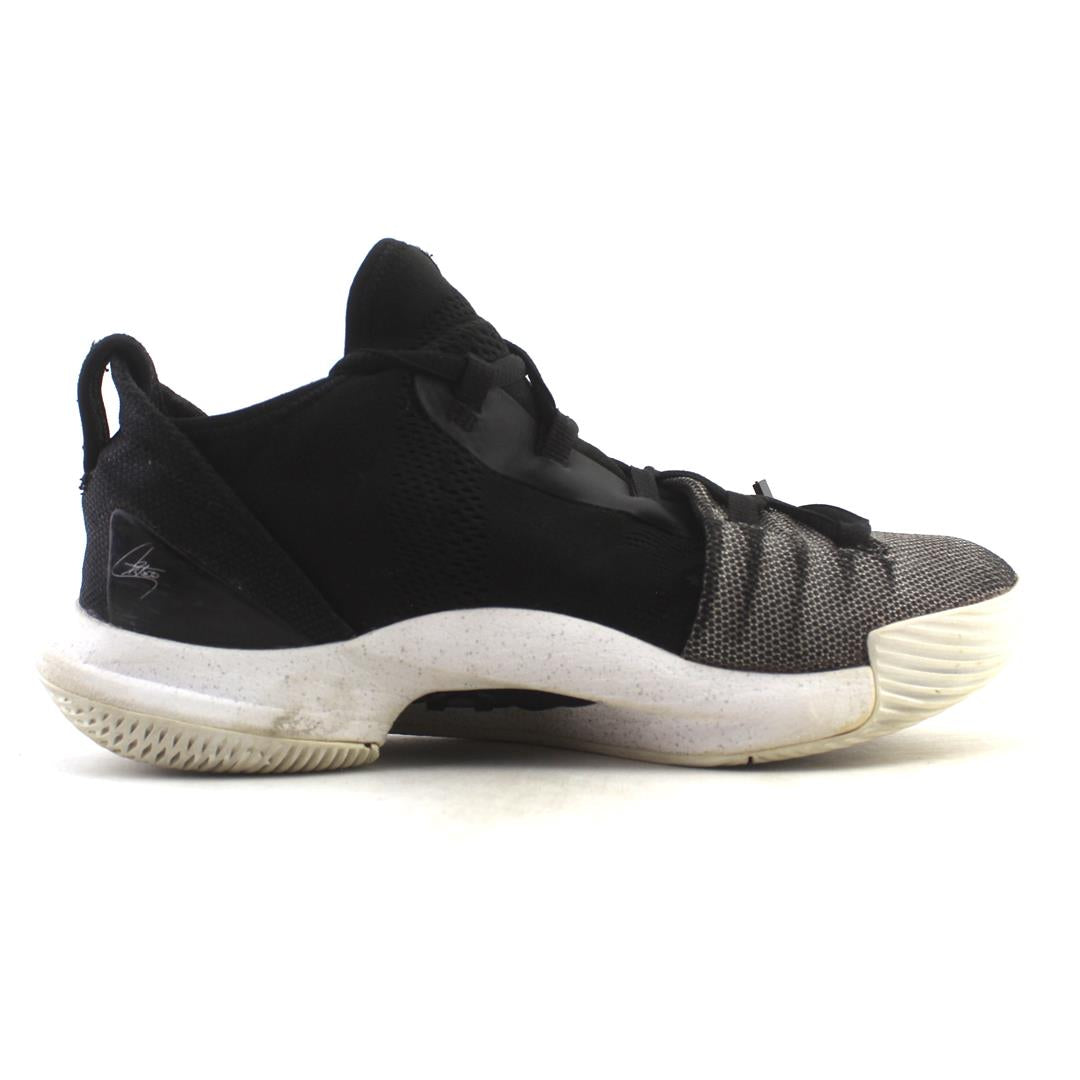 UNDER ARMOUR CURRY 5