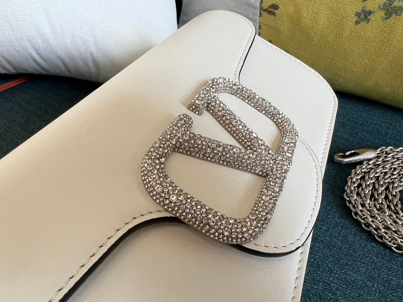 VAL LUXURY BAGS - FOR FASHION LOVERS  AFFORDABLE LUXURY BAGS- 1132