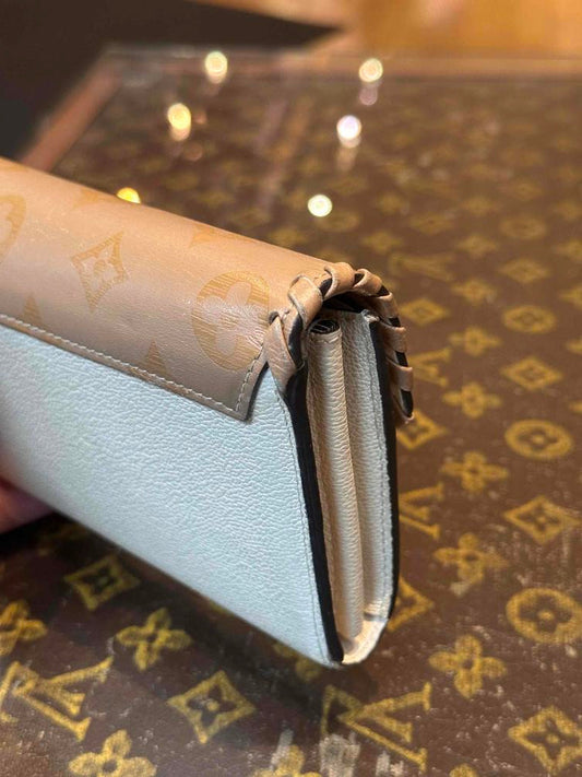 Louis Vuitton Victorine Long Wallet (Damaged Snap)