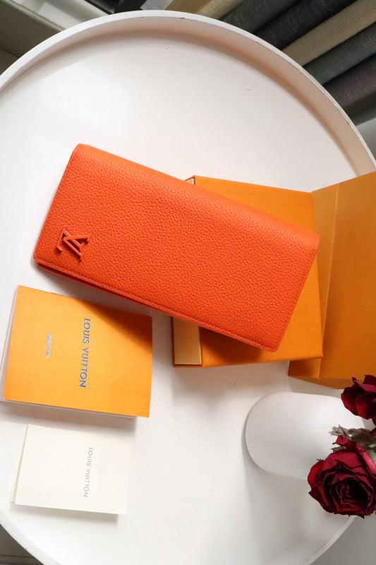 Amelia- LOV  Luxury  Wallets - 639