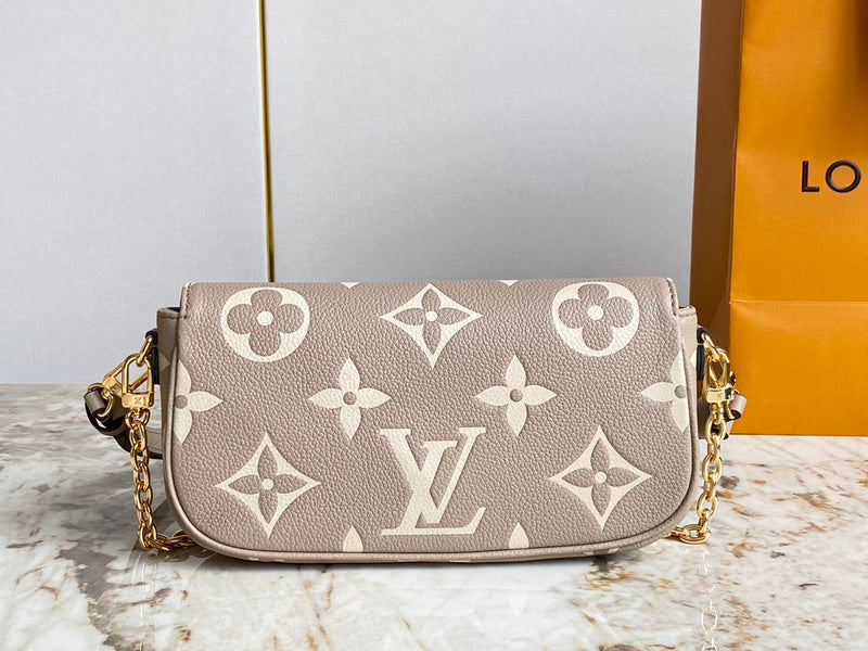 Amelia's Bag Gallery - LOV Bags - 934