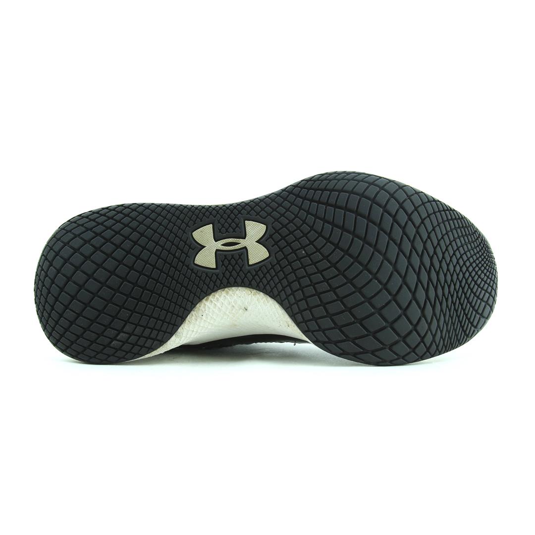 UNDER ARMOUR CHARGED BREATHE LACE