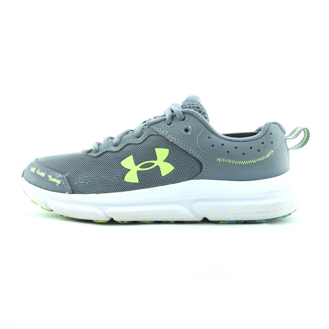 UNDER ARMOUR CHARGED ASSERT 10
