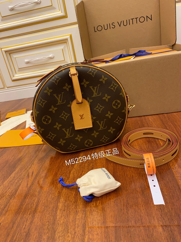 Fan Fashion Lu-Vi Bags - 16708